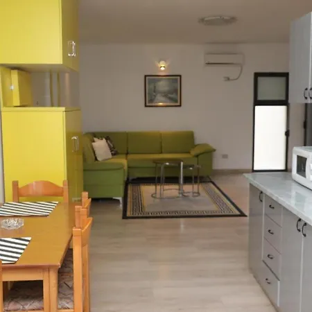 Melinda 2 Bedroom Golem (Tirana)